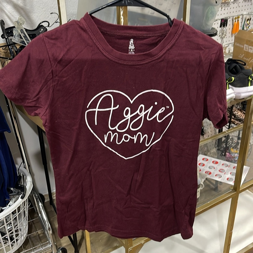 Aggie Mom Tee❤️